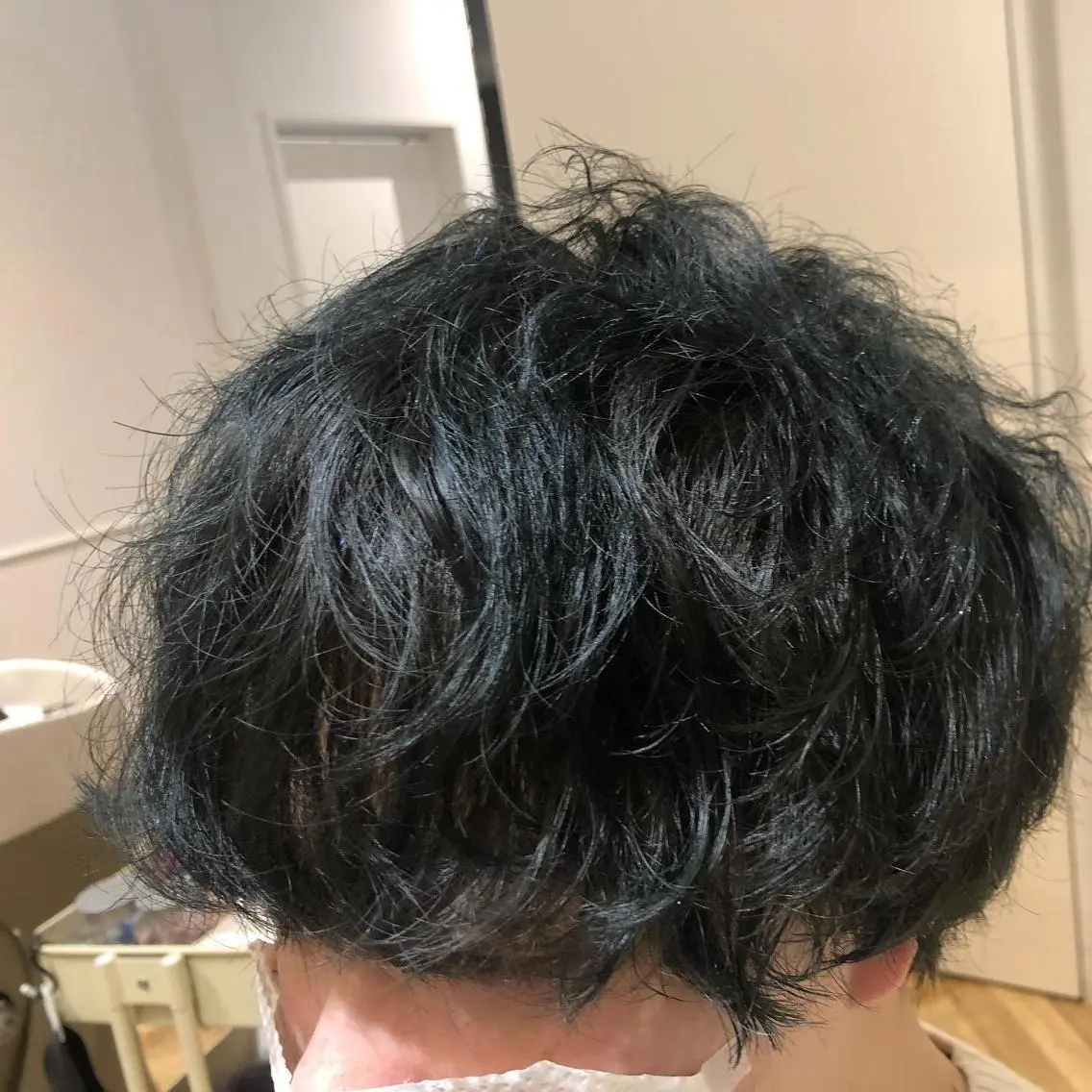 ミディアム カラー ミディアムパーマ 30･40代支持率◎ 白髪ぼかし/うる艶髪のヘアスタイル