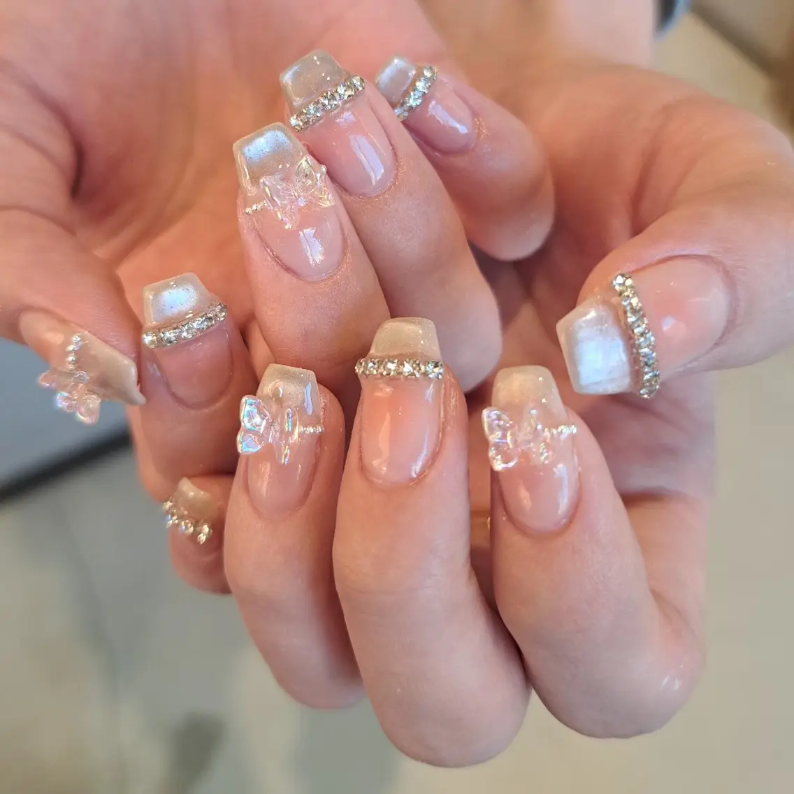 ネイル アートネイル フレンチネイル ジェルネイル 韓国ネイル マグネットネイル ハンドネイル Nail mood デザイン持ち込みokのネイルデザイン