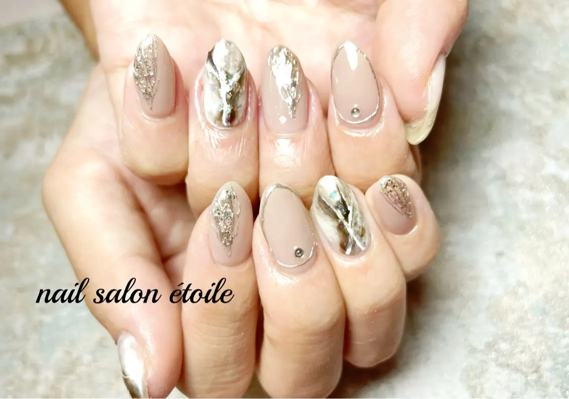 ネイル アートネイル ブラウン ニュアンスネイル ピンク ハンドネイル nail salon étoileのネイルデザイン
