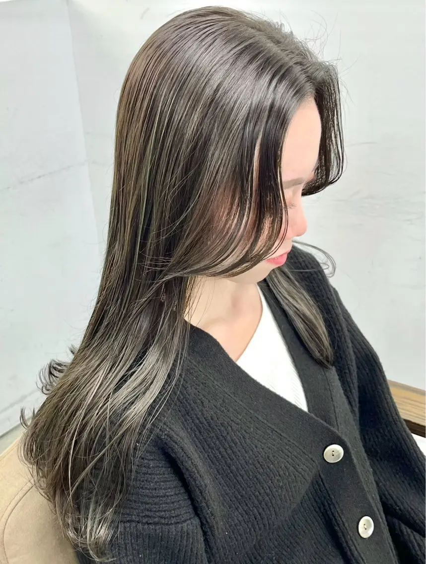 ロング カット ヘアカラー トリートメント 山口 モエのヘアスタイル
