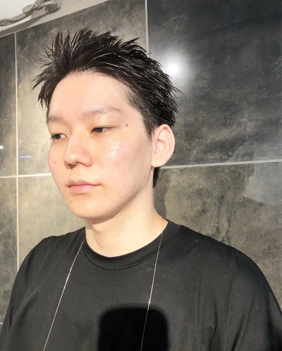 ヘアアレンジ メンズ スパイキーショート 刈り上げ メンズベリーショート カット トリートメント ヘアセット メンズ特化✂️栗原 侑也のヘアスタイル