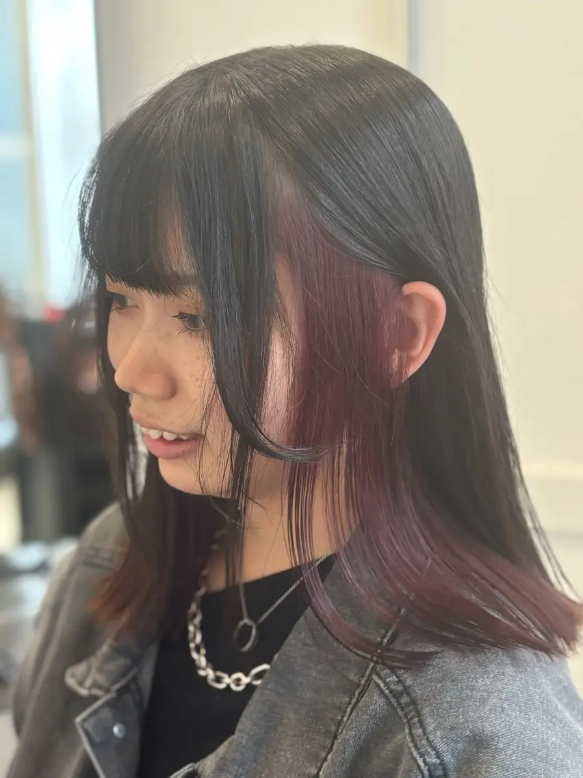 セミロング 【ただの天才 🎨】のヘアスタイル