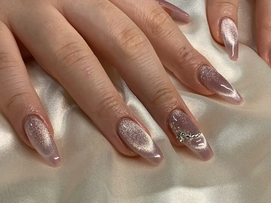 ネイル フレンチネイル マグネットネイル マグネットフレンチ ネイルチップ ハンドネイル ANA.CHUO NAILSのネイルデザイン