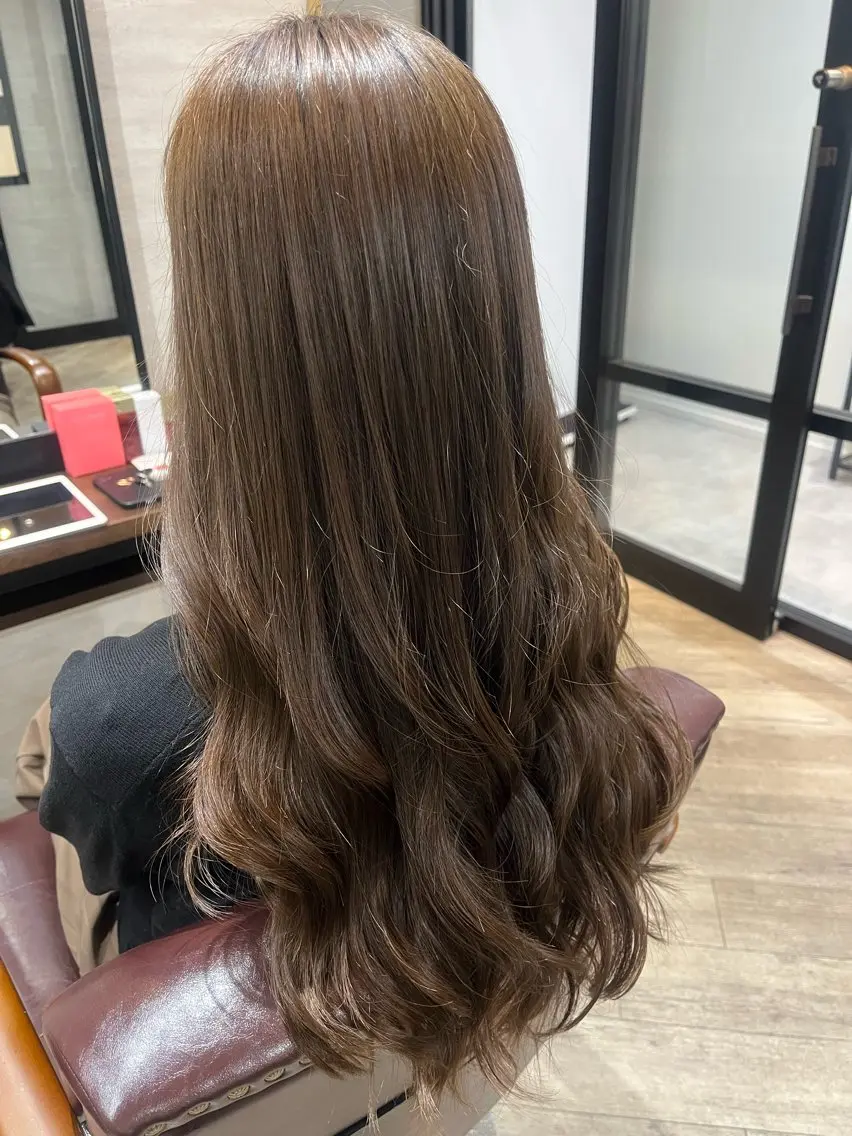ロング カラー アッシュ アッシュグレー アッシュグレージュ グレージュ ヘアカラー トリートメント 🫧ぷる艶カラー🫧 Yuubi🦩のヘアスタイル