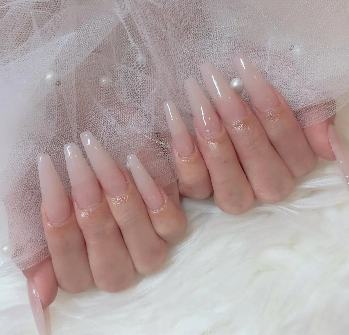 ネイル アートネイル グラデーション キラキラネイル ニュアンスネイル オフィスネイル ハンドネイル Amee Nail Salonのネイルデザイン