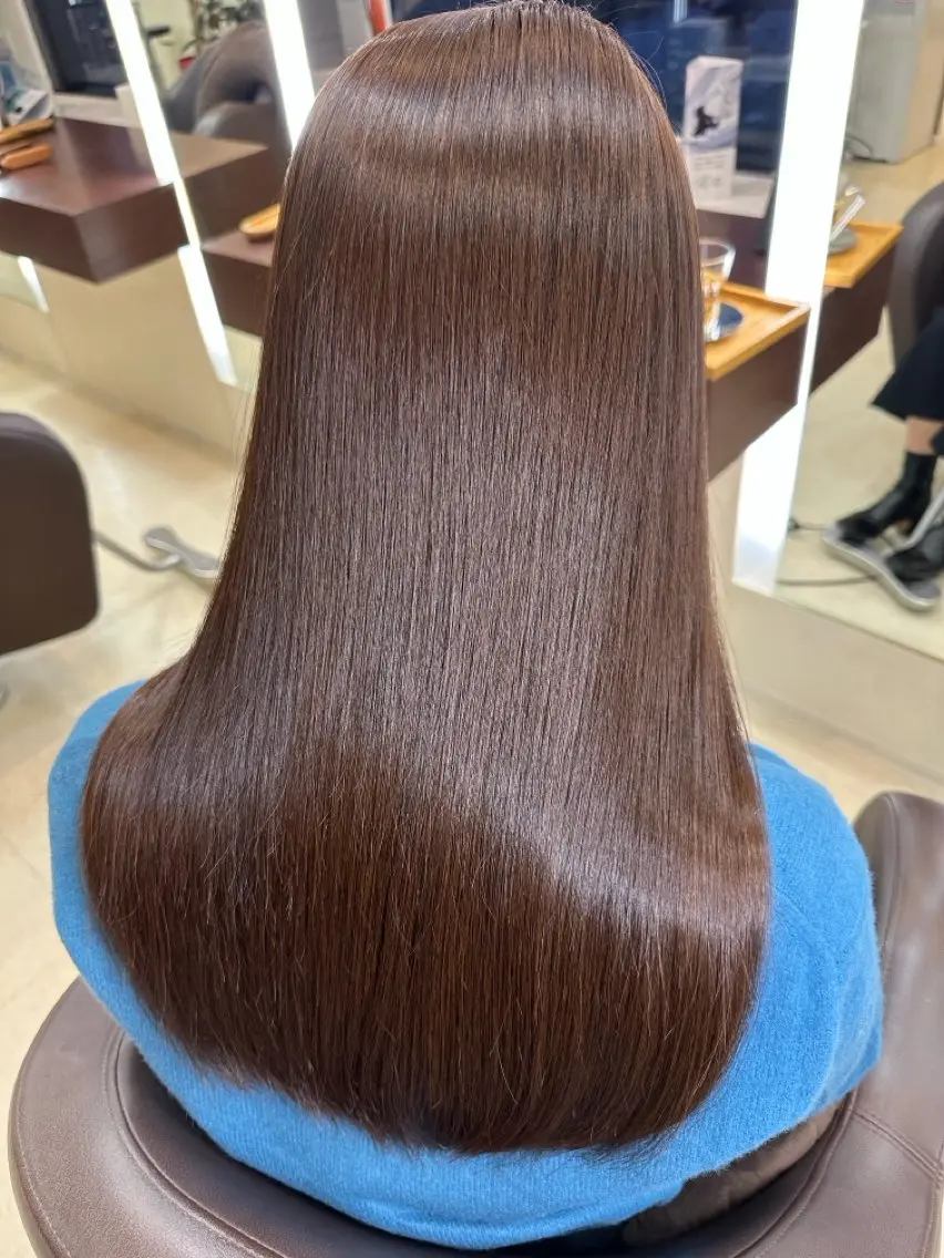 ロング T. Miyukiのヘアスタイル
