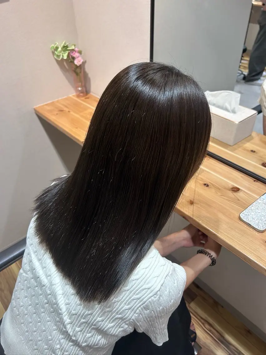 セミロング 縮毛矯正 NOA モデル募集中のヘアスタイル