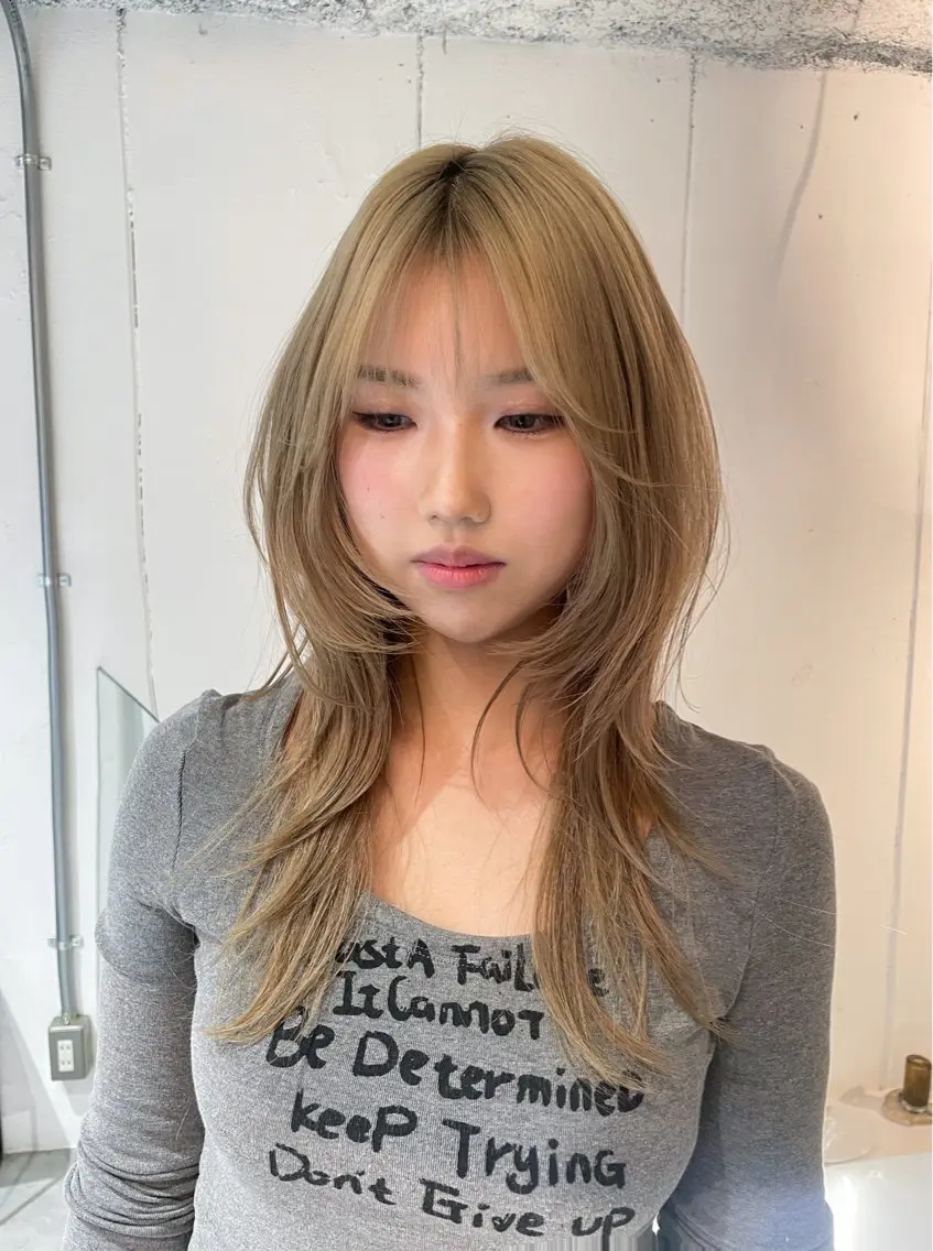 セミロング カラー パーマ レイヤーカット ウルフカット ウルフレイヤー 🎀透明感カラー 韓国ヘア🎀mahoのヘアスタイル