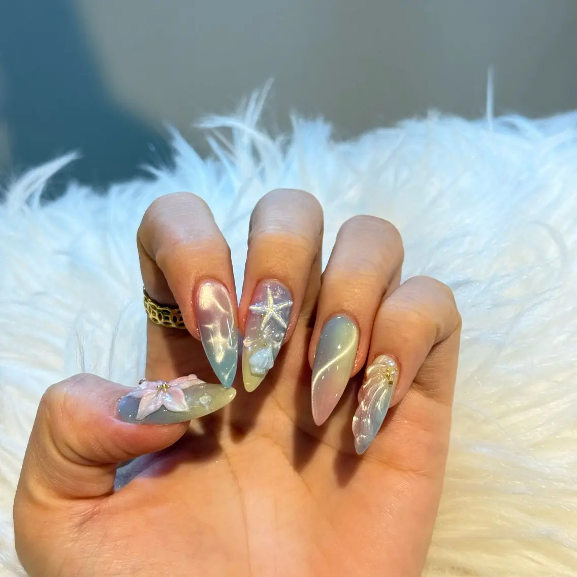 ネイル アートネイル チークネイル フレンチネイル グラデーション キラキラネイル ハンドネイル Risa_ Nailのネイルデザイン