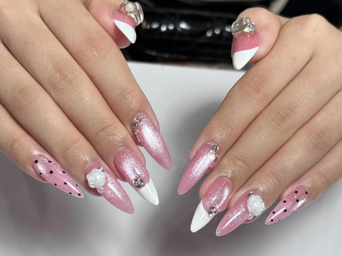 ネイル 長さ出し ジェルネイル 韓国ネイル マグネットネイル 持ち込み Emi🌸Belle Nail Salonのネイルデザイン