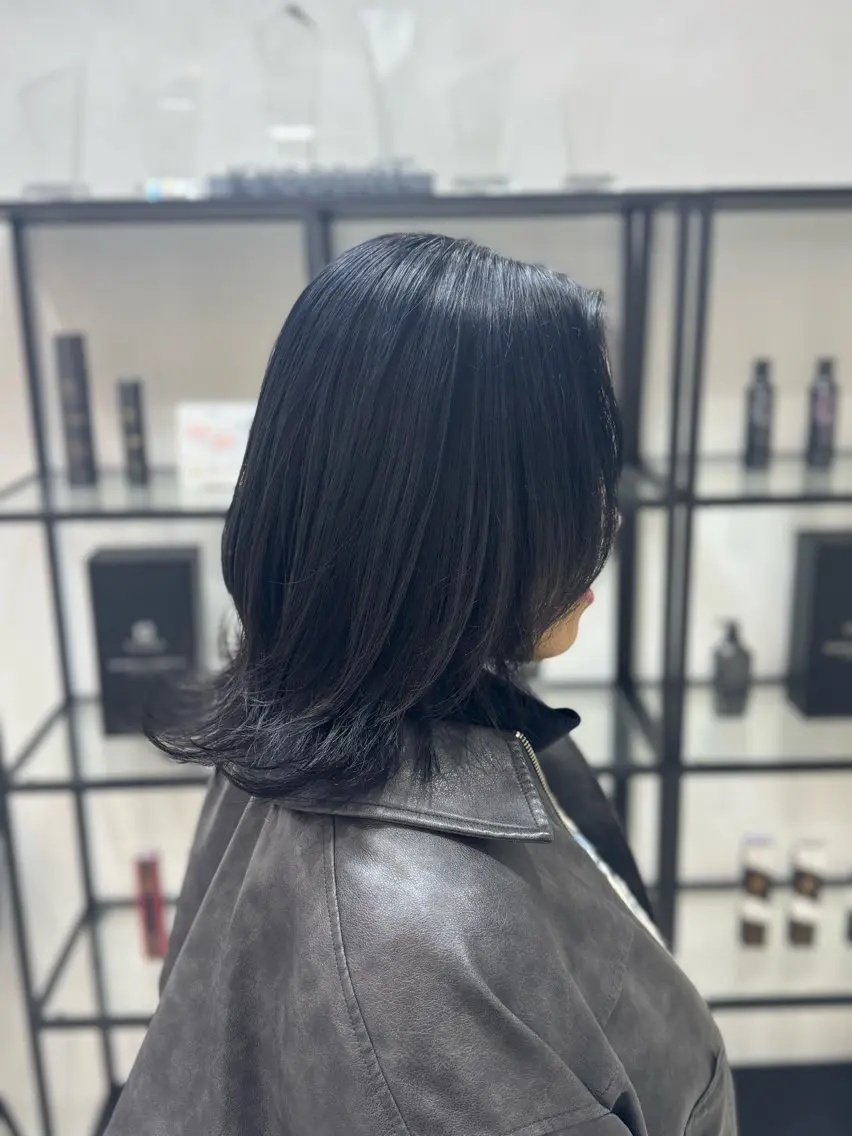 ロング カラー 黒髪 髪質改善 韓国風ヘア 縮毛矯正 トリートメント ヘアカラー トリートメント ヘアセット 髪質改善Ⅰ透明感 艶カラーⅠたつやのヘアスタイル
