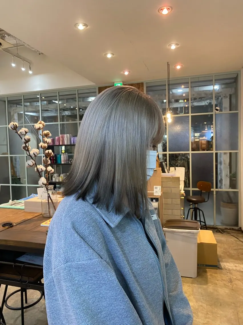ミディアム カラー カット ヘアカラー トリートメント 入江 允のヘアスタイル