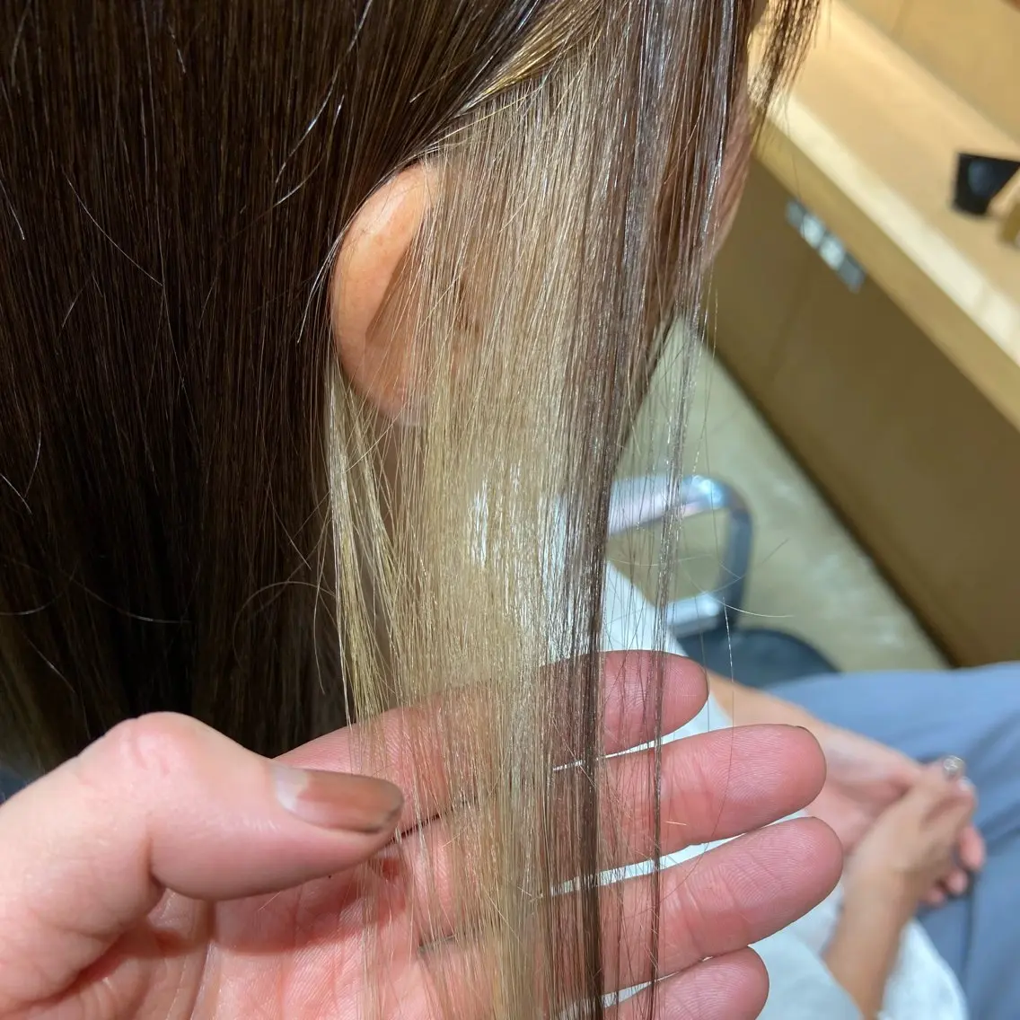 ミディアム カラー IWASHITA TAKESHIのヘアスタイル