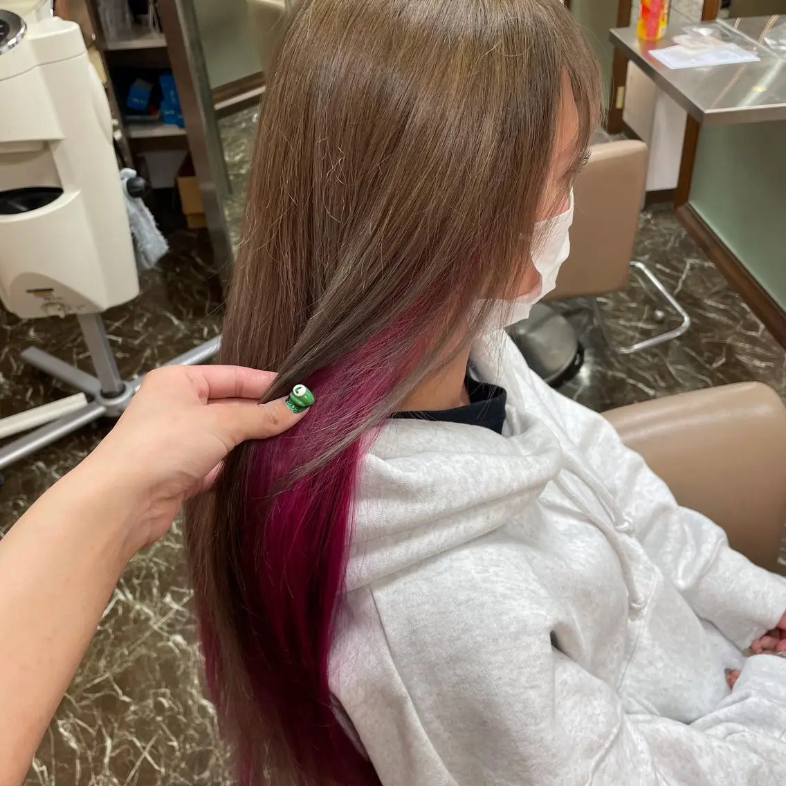 ロング カラー ピンクカラー 髪質改善⭐️⭐️⭐️ コワフェルドエクセルのヘアスタイル