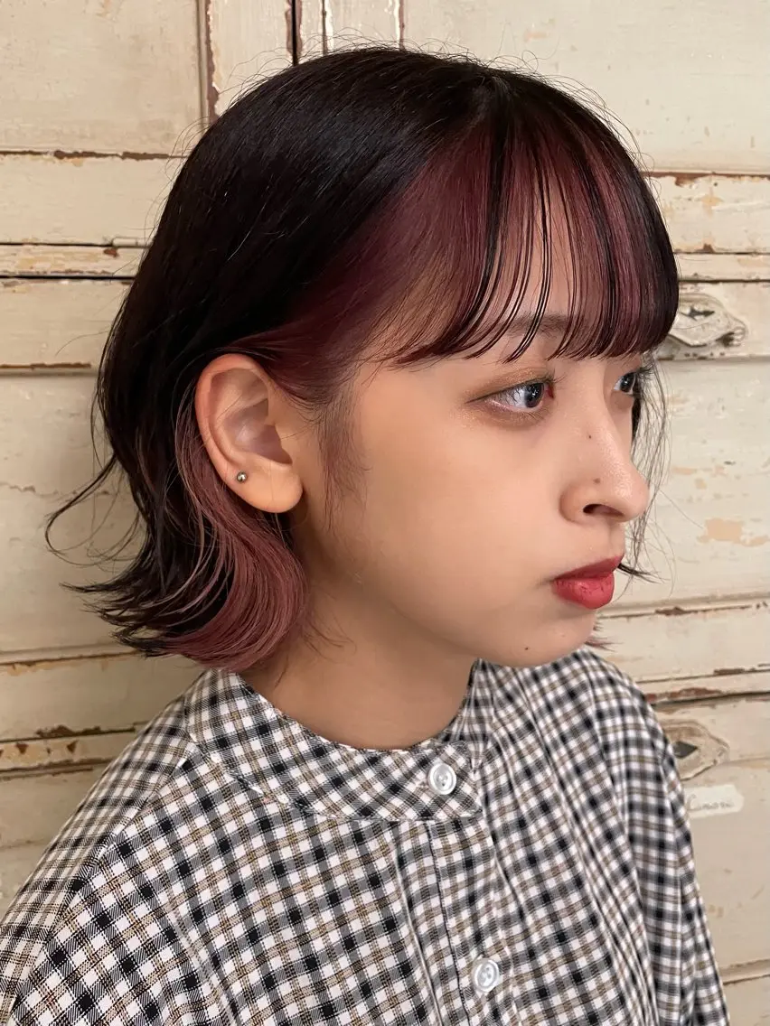 ショート カラー 切りっぱなしボブ ブリーチ ダブルカラー インナーカラー ラベンダーカラー カット ヘアカラー RorriM natsuのヘアスタイル