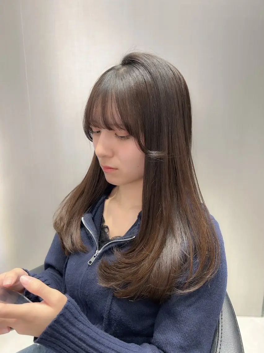 ロング レイヤーカット カット 中村 夢咲のヘアスタイル
