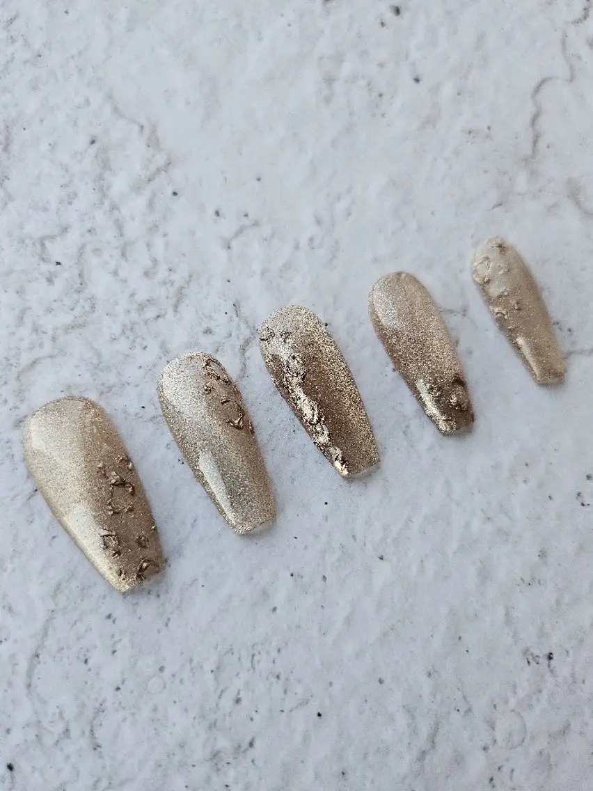 ネイル アニマル柄 フラッシュネイル フラッシュマグ ハンドネイル Noah'snail   のネイルデザイン