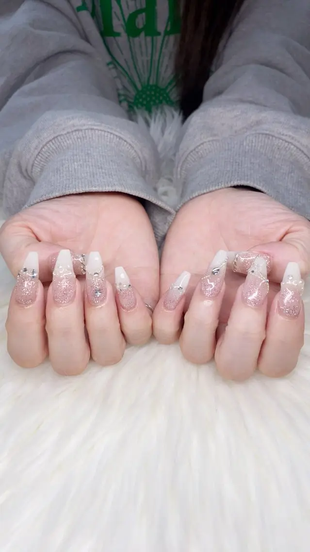 ネイル Rei _Nail 新宿のネイルデザイン