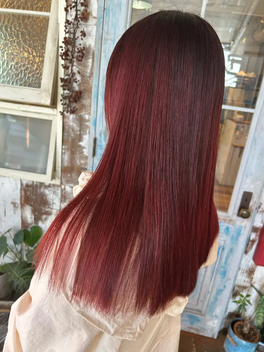 ロング カラー ブリーチ ブリーチなしカラー レッドカラー noce harumiのヘアスタイル