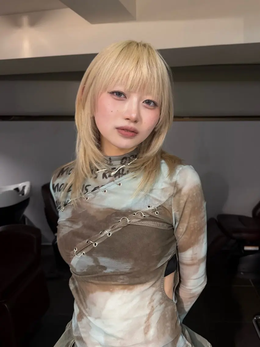 カット＋艶トリートメント「ロング、ミディアム限定」の写真