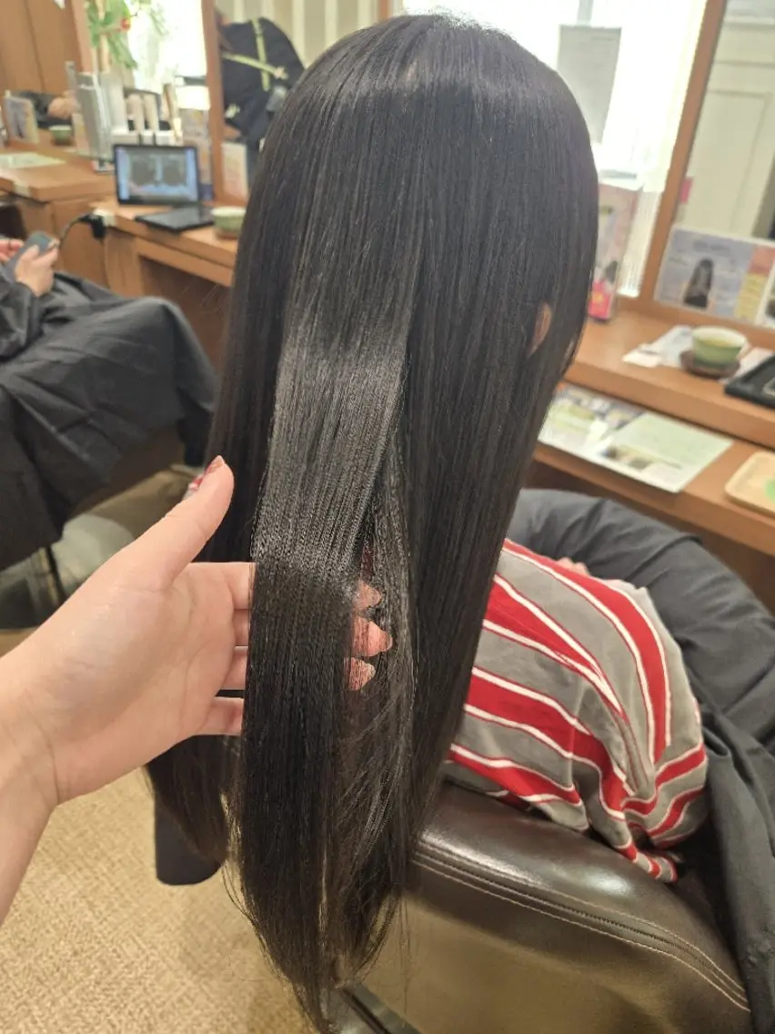 カット、縮毛矯正の写真