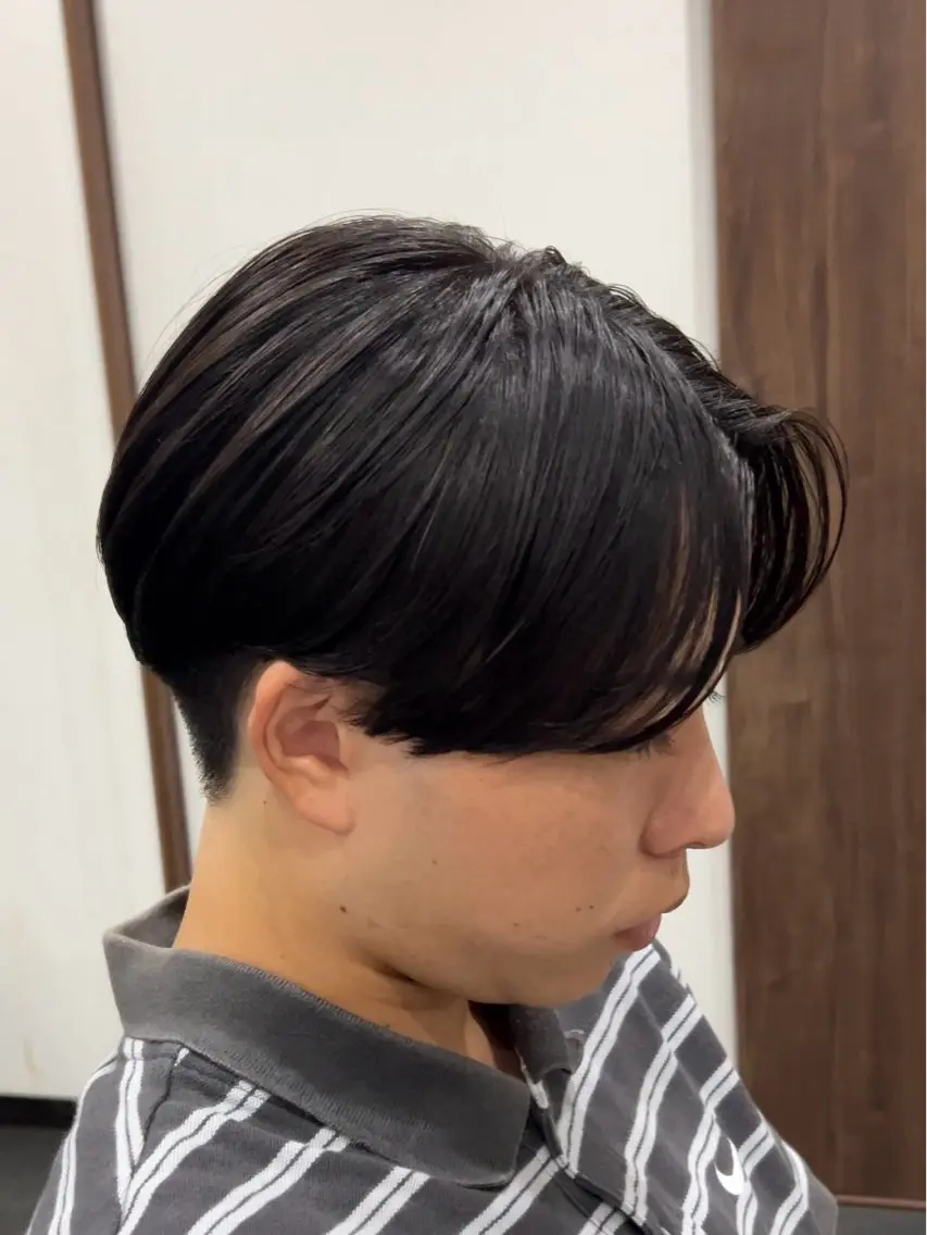 ミディアム メンズ センターパート 縮毛矯正 福井 太暉のヘアスタイル