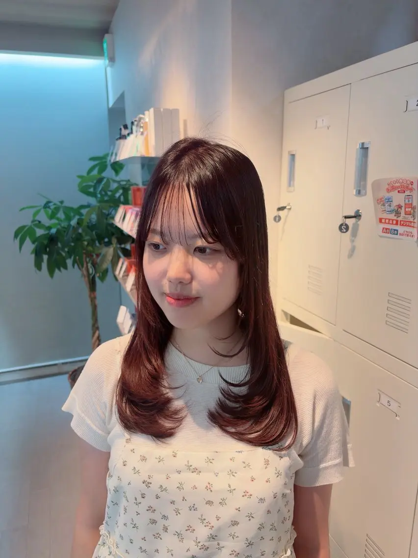 ロング レイヤーカット カット ヘアカラー 松井 千夏のヘアスタイル