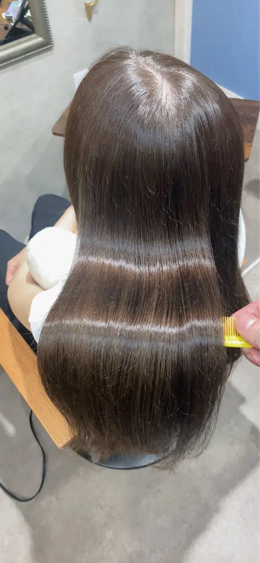 圧倒的なツヤ感 髪質改善メテオカラーの写真
