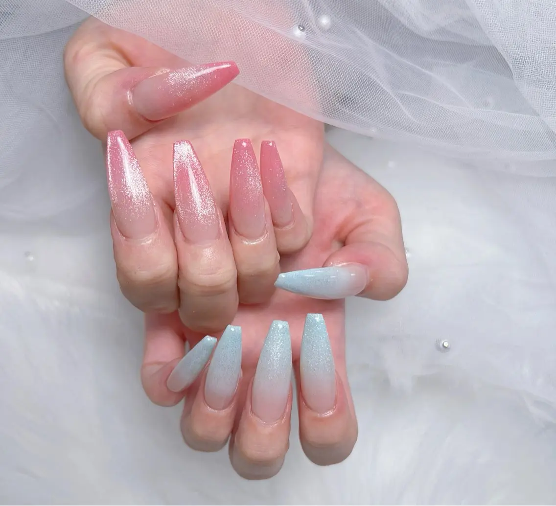 ネイル アートネイル オーロラネイル チークネイル 長さ出し フットネイル Miya _nailのネイルデザイン