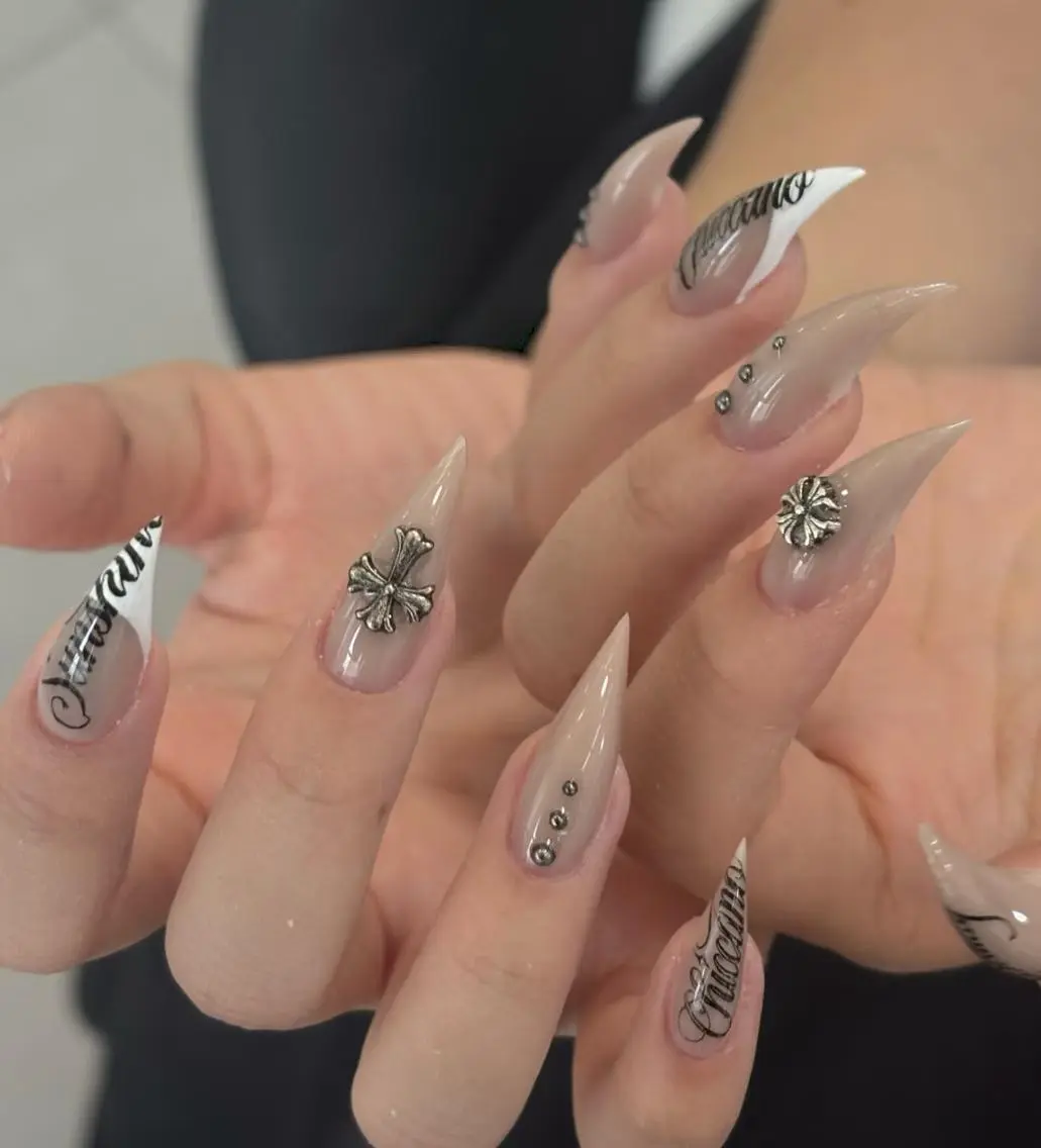 ネイル メンズ メンズ韓国風 べっ甲ネイル ボルドー ブラウン チークネイル ハンドネイル ハンドケア NEW NAIL KaKa❤️‍🔥のネイルデザイン