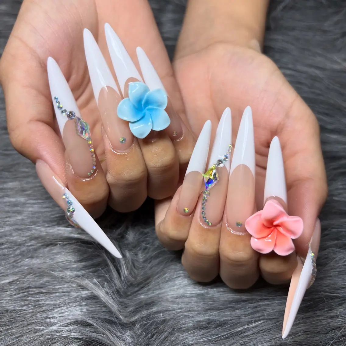ネイル ハンドネイル 𝑗𝑢𝑛𝑛𝑎 𝑛𝑎𝑖𝑙のネイルデザイン