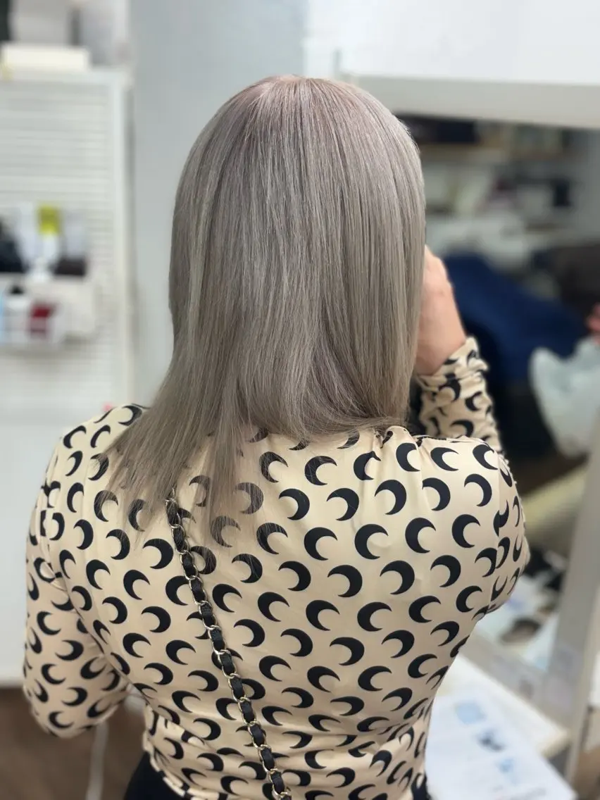 ミディアム ヘアカラー トリートメント エクステ/ハイトーン /ミサキのヘアスタイル