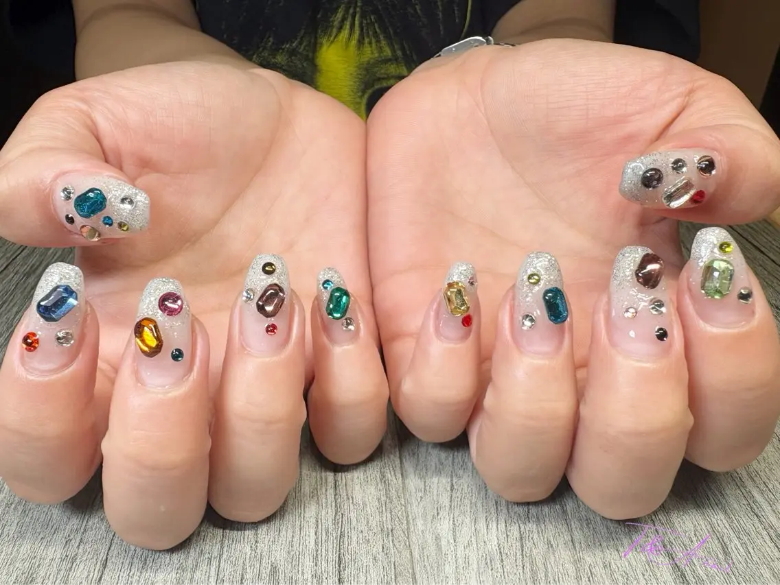 ネイル ジェルネイル キラキラネイル スカルプネイル T&A nailのネイルデザイン