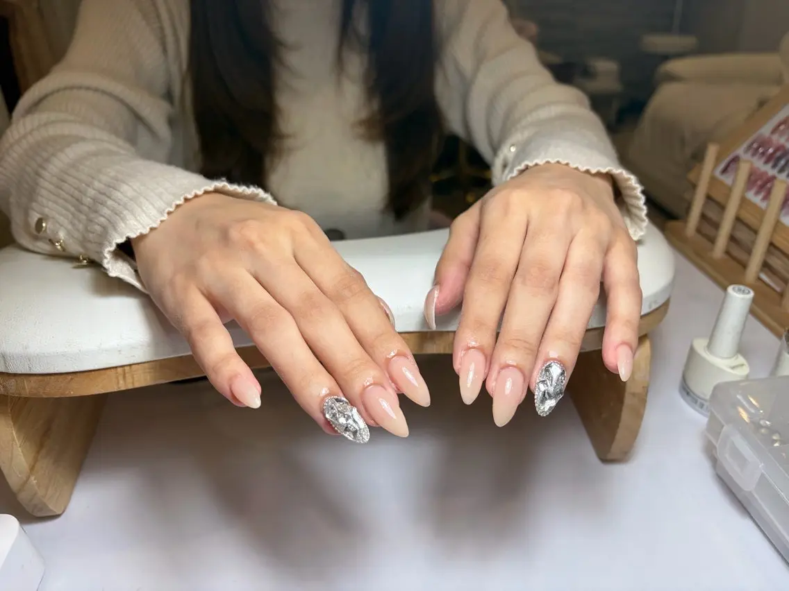 ネイル ハンドネイル ハンドケア 🎀 ネイルアネラ しま  🎀のネイルデザイン