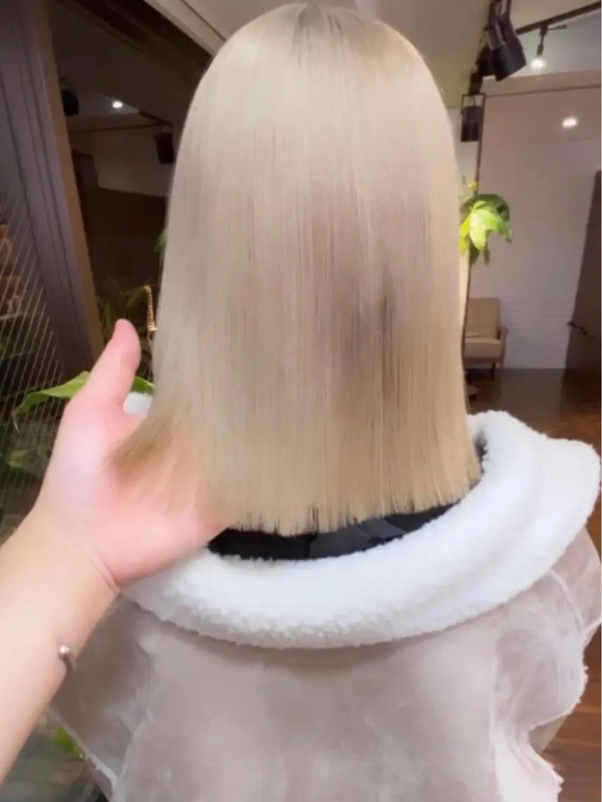 ショート ⭐️心斎橋カラーモデ ル⭐️SOUのヘアスタイル