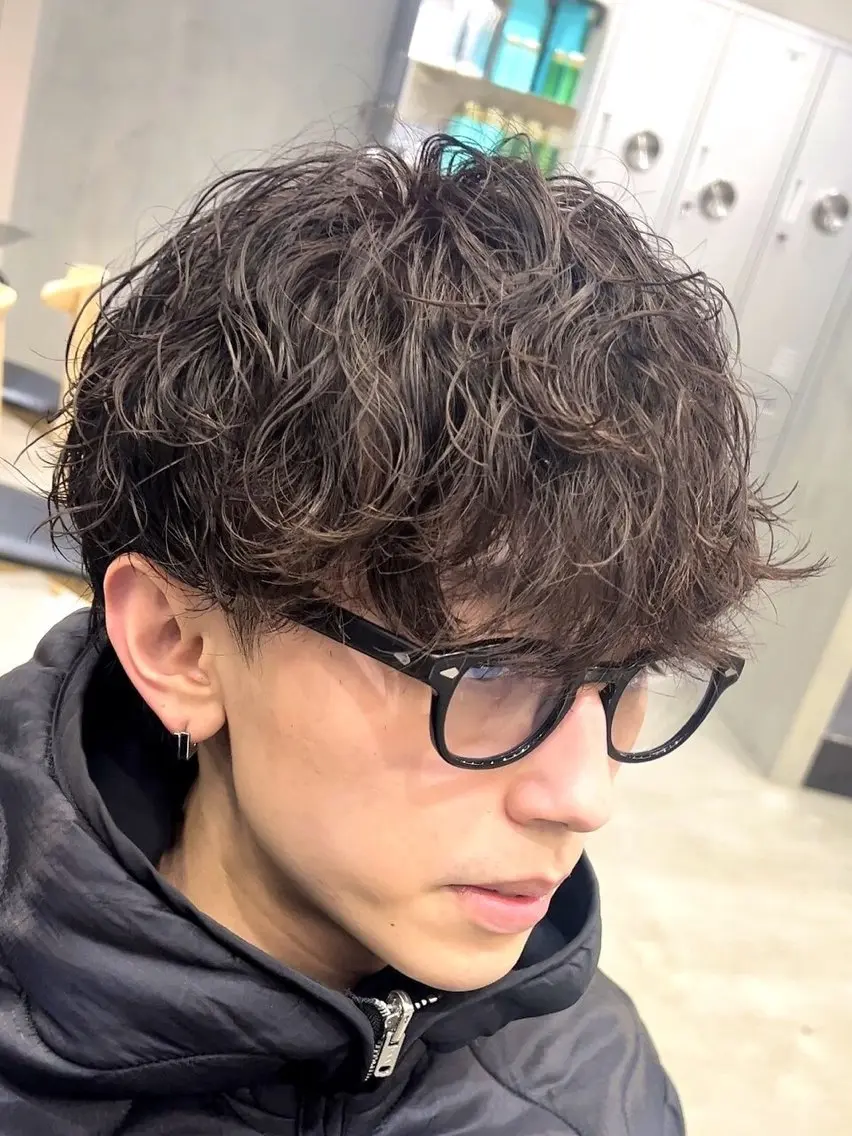 パーマ メンズ センターパート マッシュ メンズパーマ プードルパーマ メンズツイストパーマ 仙台波巻きパーマ/ fifth/遠藤楓雅のヘアスタイル