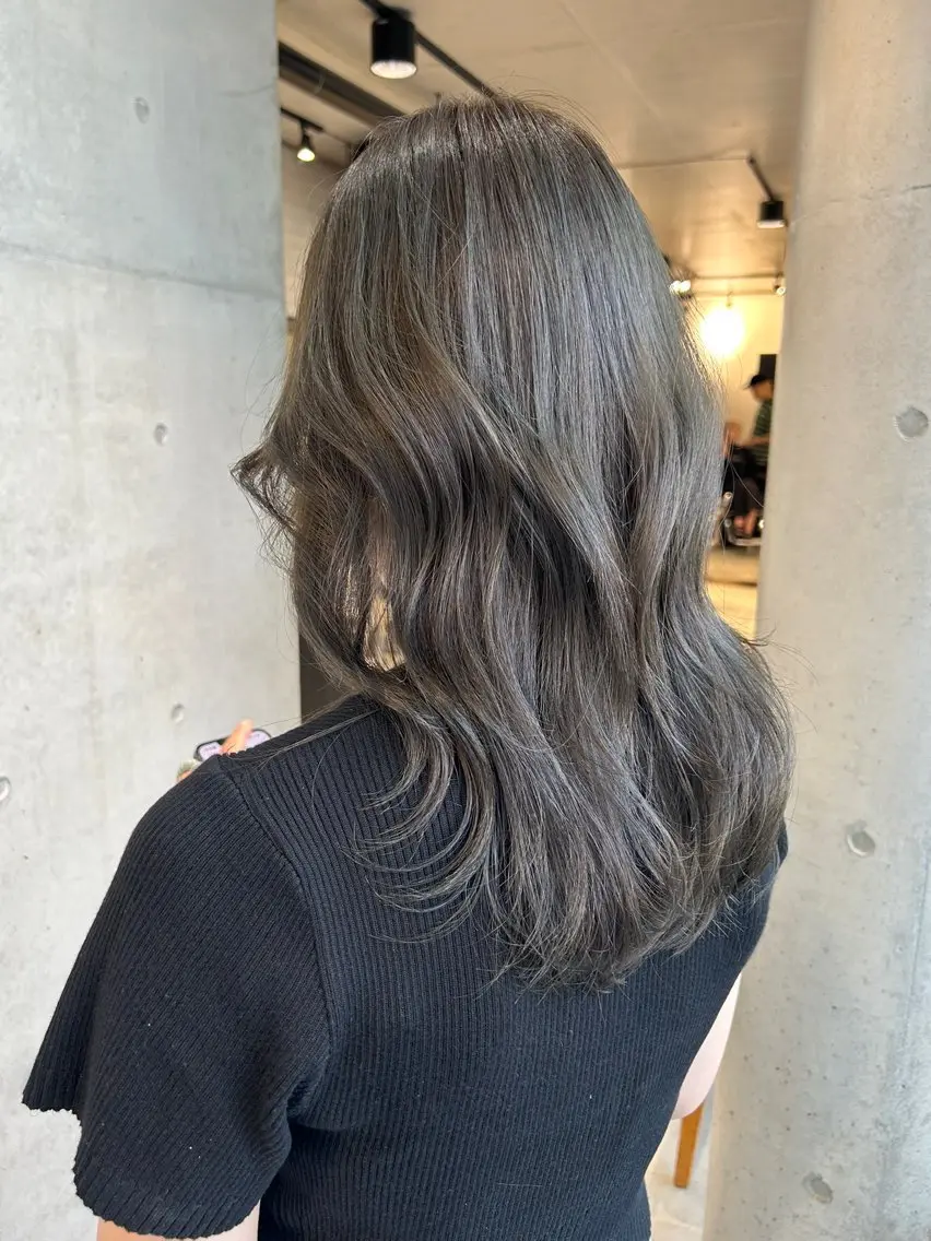 セミロング カラー カット ヘアカラー トリートメント 【銀座】艶髪/上品な カラー特化/涼/駅近のヘアスタイル