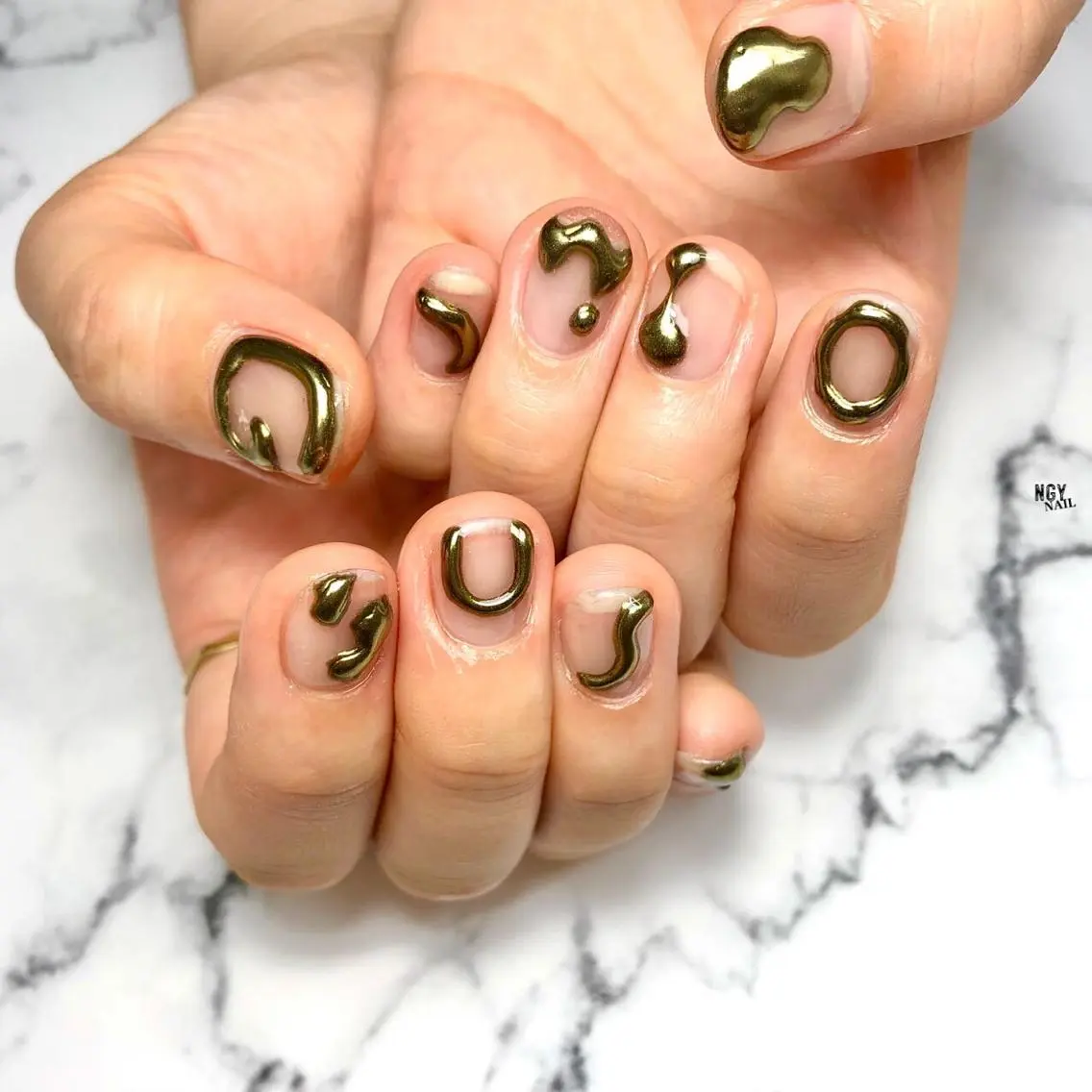 ネイル 長さ出し ジェルネイル ミラーネイル ニュアンスネイル パラジェル ハンドネイル NAIL NOWのネイルデザイン