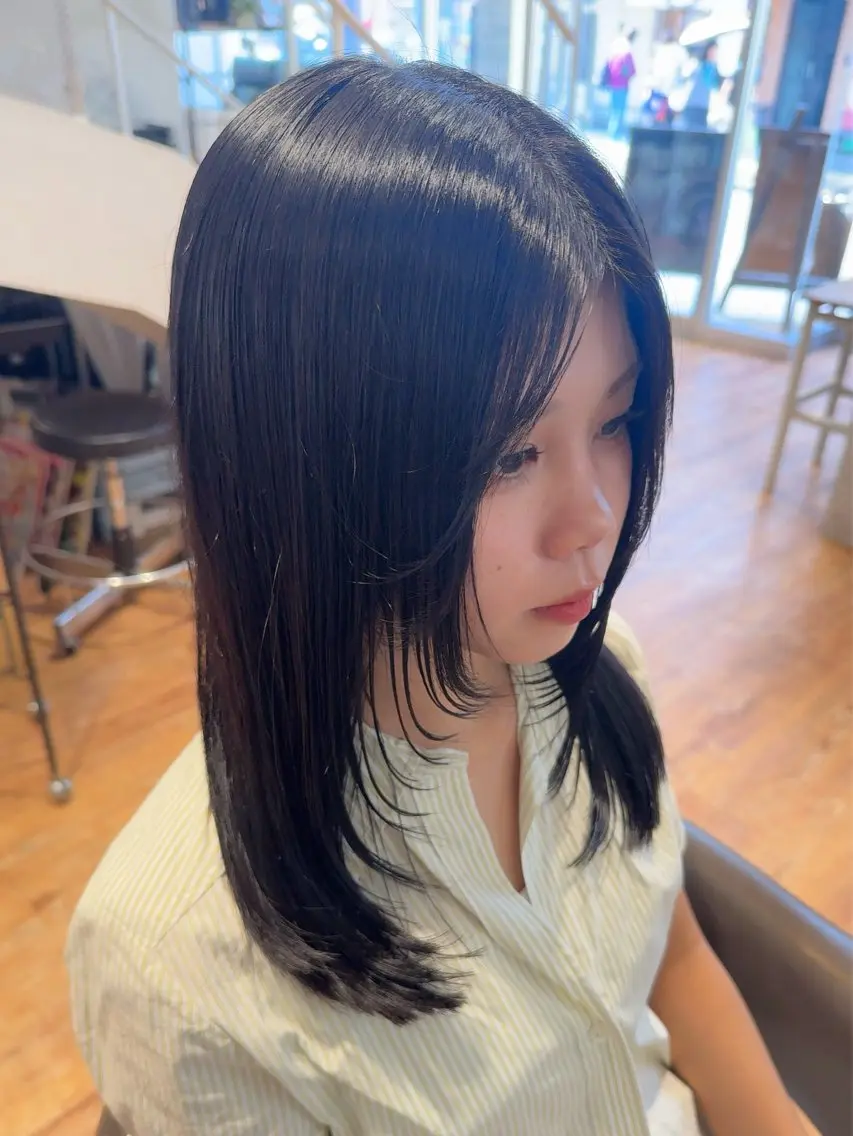 ミディアム カット ヘアカラー トリートメント hip's eyes SHUNのヘアスタイル