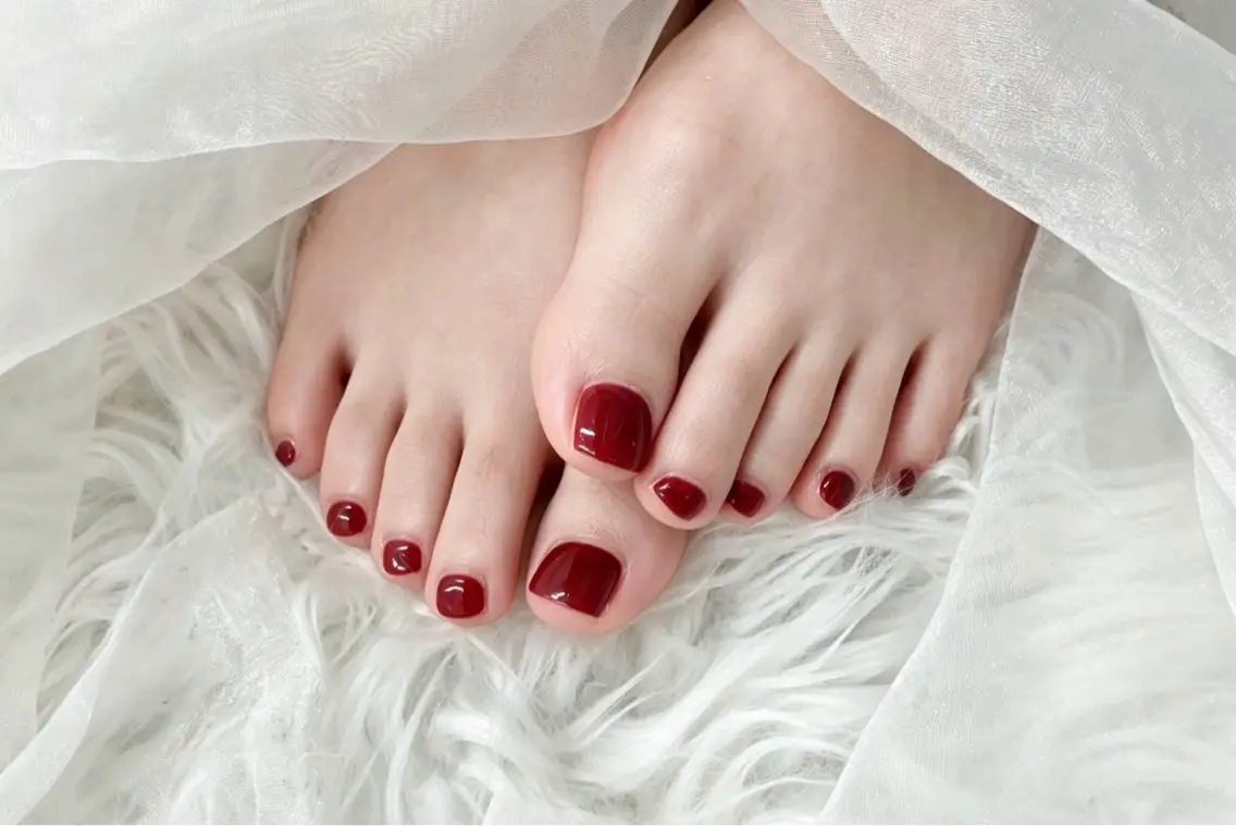 ネイル フットネイル ジェルネイル ワンカラーネイル 赤色 Noa Nail ゆえのネイルデザイン