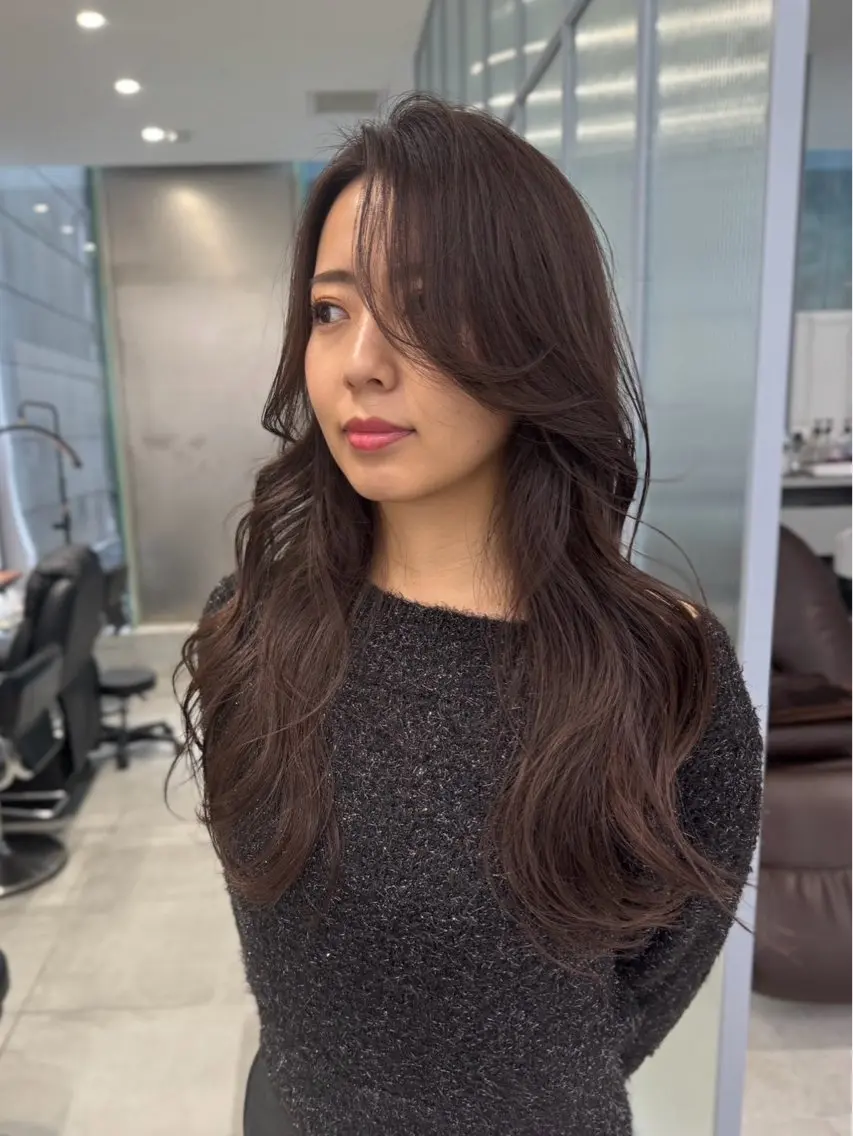 ロング ヘアカラー 井上 陽向のヘアスタイル