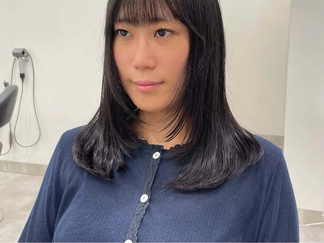 ミディアム ミディアムレイヤー レイヤーカット カット ⭐トレンドカット&カ ラーCocoro🪿のヘアスタイル