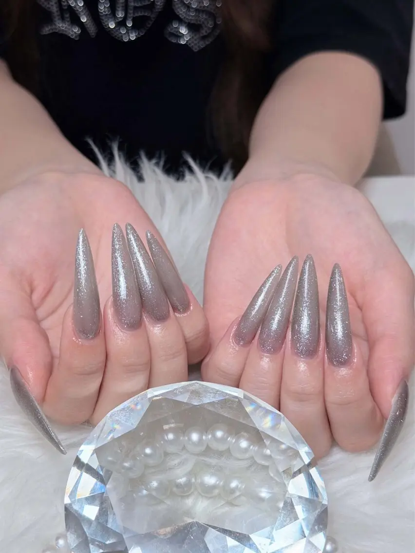 ネイル チークネイル ドット フレンチネイル グラデーション ハート ハンドネイル Julli NailStudioのネイルデザイン