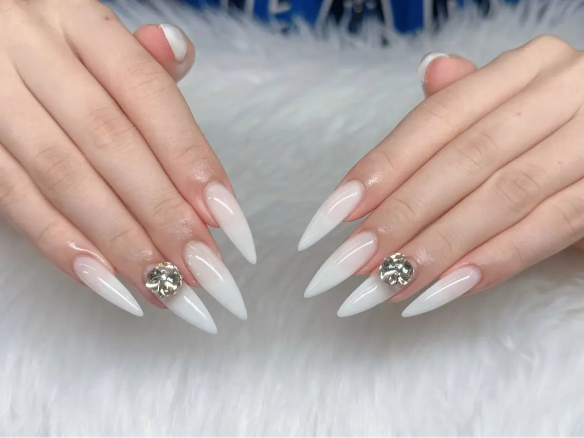 セミロング ハンドネイル GOHOUBI Nail 心斎橋店のネイルデザイン