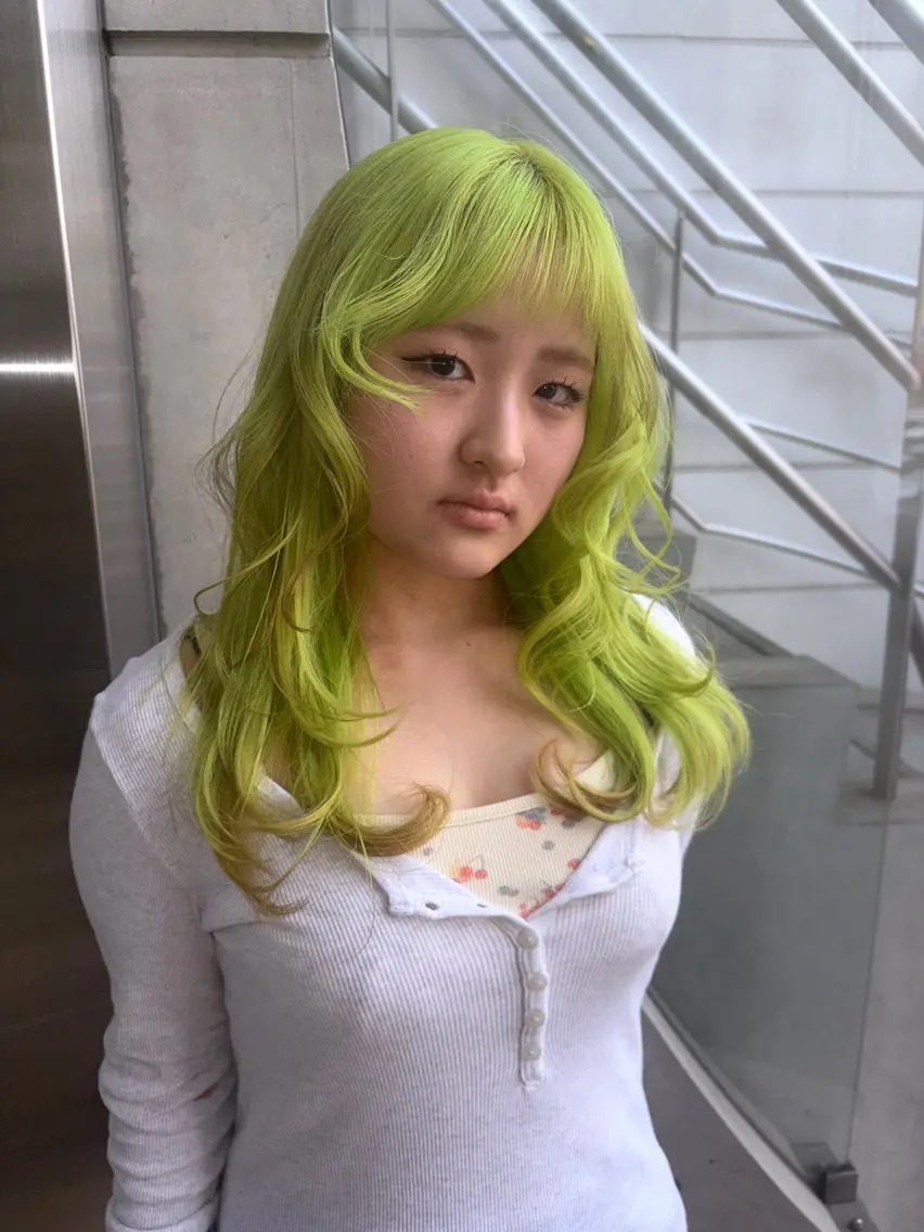ロング カラー ヘアカラー abe yuikaのヘアスタイル