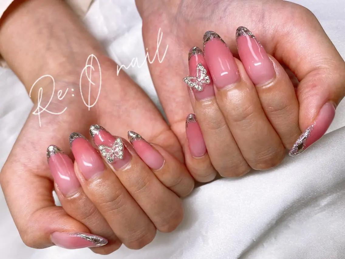 ネイル フレンチネイル ガラスフレンチ ハンドネイル Re:Ø nail 🩵TSUJIのネイルデザイン