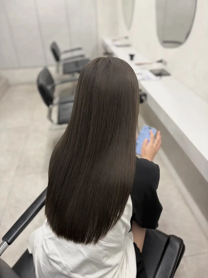 カラー グレージュ アイスグレージュ ルナ𓆩‎☾𓆪 透明感/垢抜けカラーのヘアスタイル