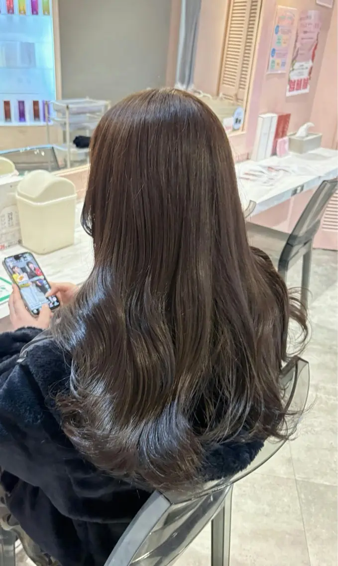 ロング カラー 透明感カラー ヘアカラー 🩰甘め透明感 カラー｜横浜♡ARIのヘアスタイル