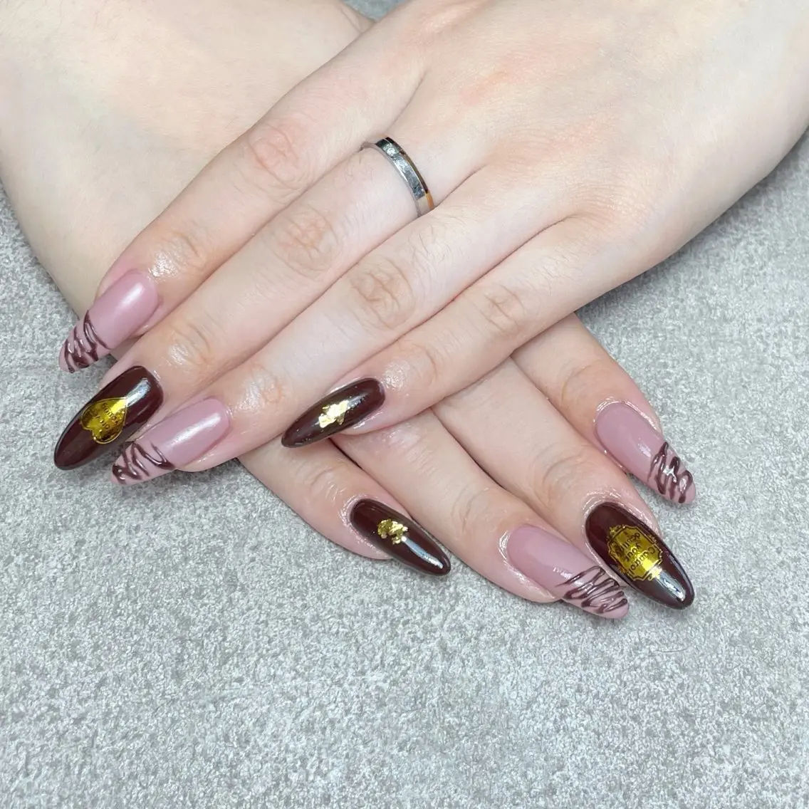 ネイル ハンドネイル nailroom DIASOMNIAのネイルデザイン