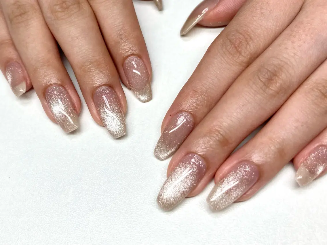 【HAND】オフ込み▼シンプルマグネットネイル▼フラッシュネイルの写真